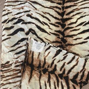 Acacia tiger print pareo